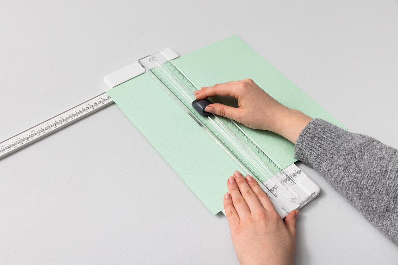 Set Esencial de Herramientas Cricut® con Guillotina Portátil de 33 cm